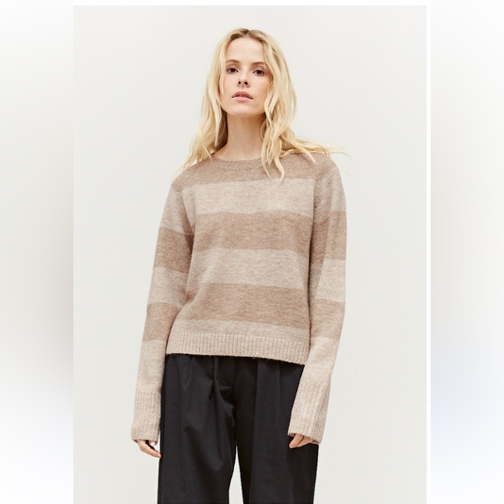 EUC Grade & Gather The Danika Wool Blend Sweater Sz L